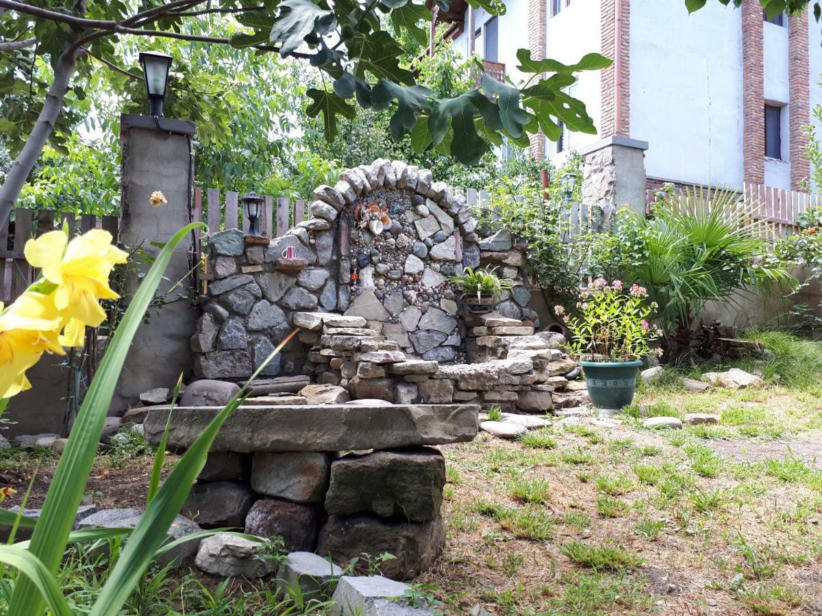 Old House Apartment With Garden Area Mtsʼkhetʼa Bagian luar foto